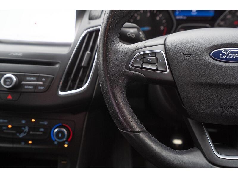 Ford Focus 1.5 TDCi ST-Line Euro 6 (s/s) 5dr - U1652