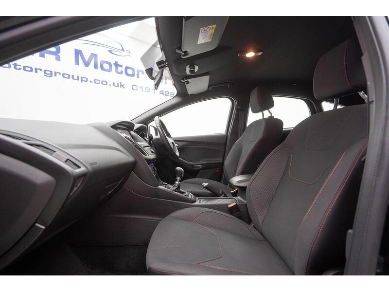 Ford Focus 1.5 TDCi ST-Line Euro 6 (s/s) 5dr - U1652