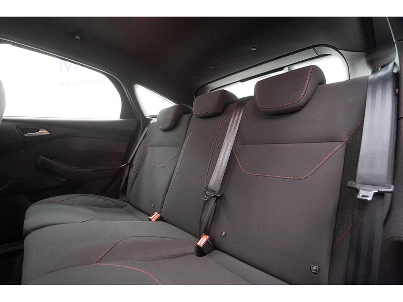 Ford Focus 1.5 TDCi ST-Line Euro 6 (s/s) 5dr - U1652