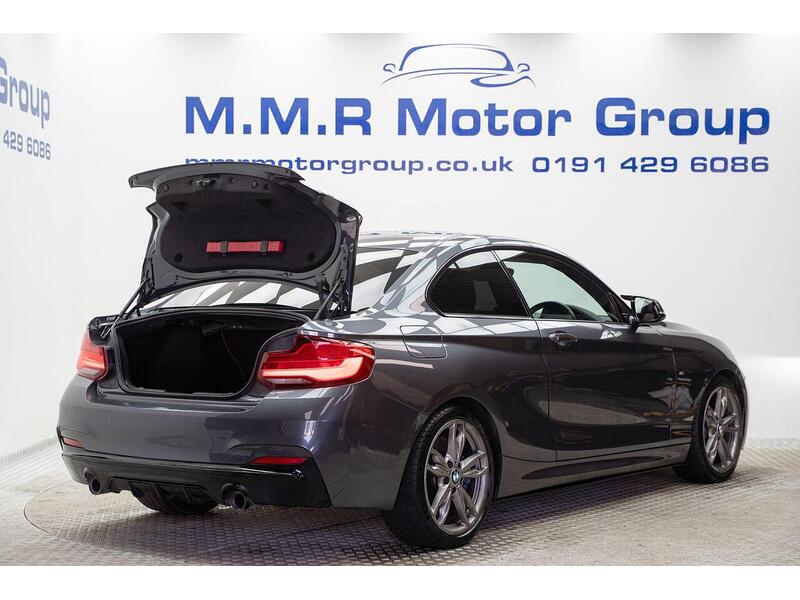 BMW 2 Series 3.0 M240i Auto Euro 6 (s/s) 2dr - U1663