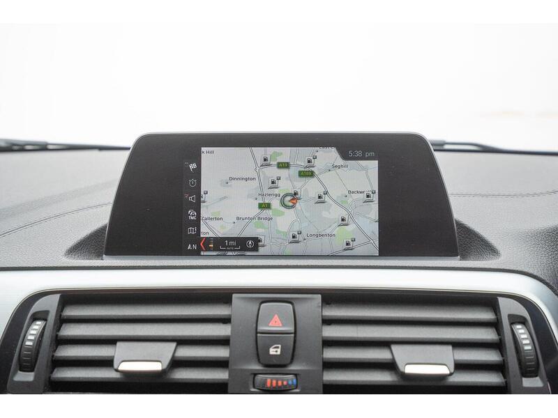 BMW 2 Series 3.0 M240i Auto Euro 6 (s/s) 2dr - U1663