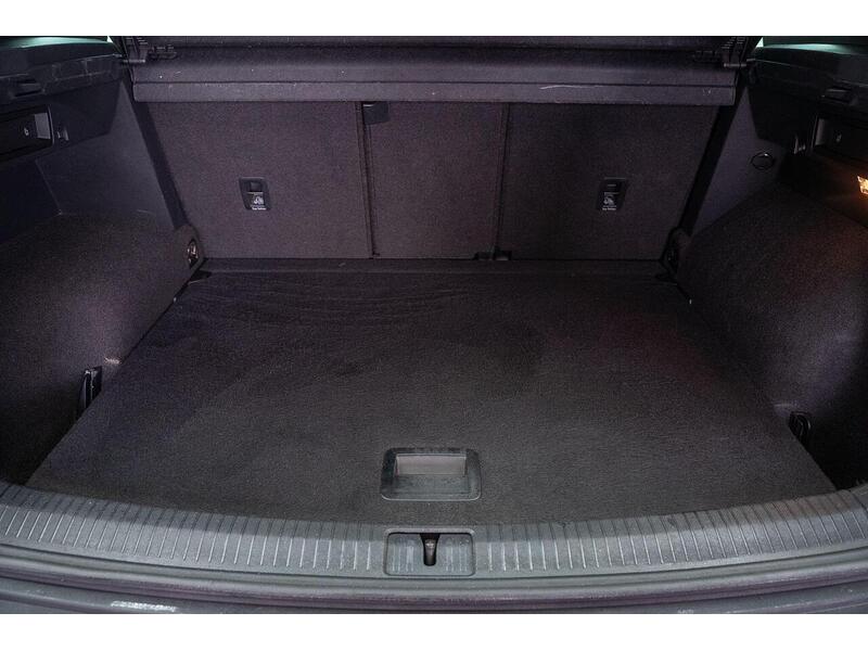 Volkswagen Tiguan 2.0 TDI R-Line Tech Euro 6 (s/s) 5dr - U1679