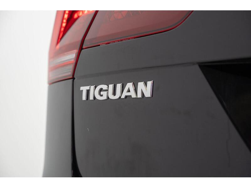 Volkswagen Tiguan 2.0 TDI R-Line Tech Euro 6 (s/s) 5dr - U1679