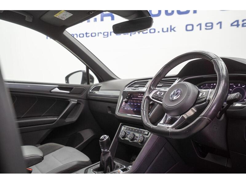 Volkswagen Tiguan 2.0 TDI R-Line Tech Euro 6 (s/s) 5dr - U1679
