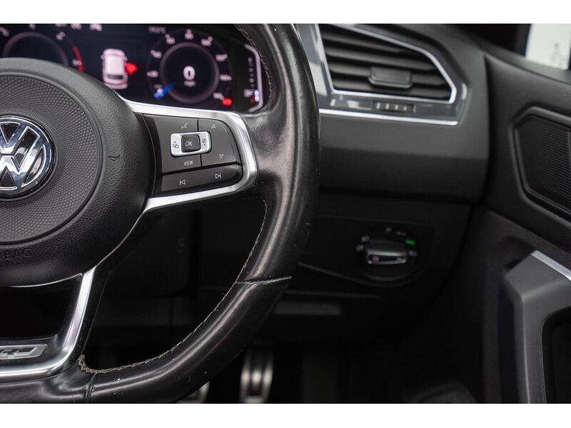 Volkswagen Tiguan 2.0 TDI R-Line Tech Euro 6 (s/s) 5dr - U1679