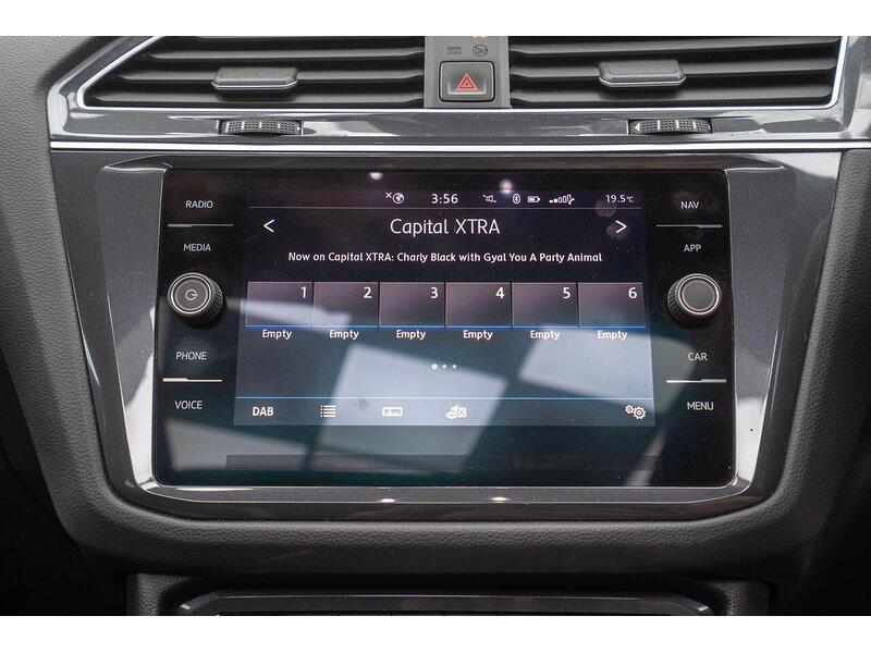 Volkswagen Tiguan 2.0 TDI R-Line Tech Euro 6 (s/s) 5dr - U1679