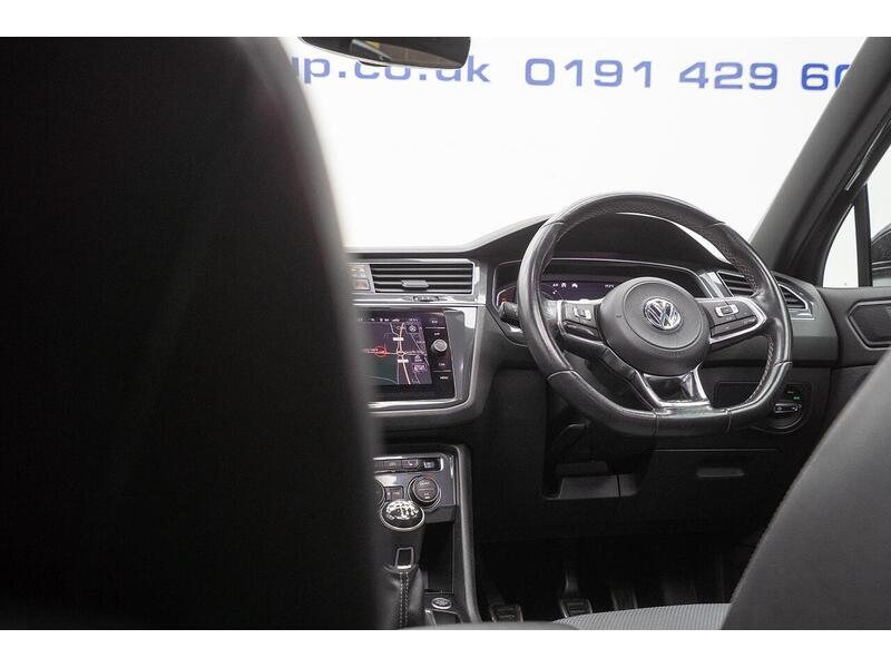 Volkswagen Tiguan 2.0 TDI R-Line Tech Euro 6 (s/s) 5dr - U1679