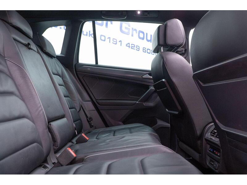 Volkswagen Tiguan 2.0 BiTDI R-Line DSG 4Motion Euro 6 (s/s) 5dr - U1777