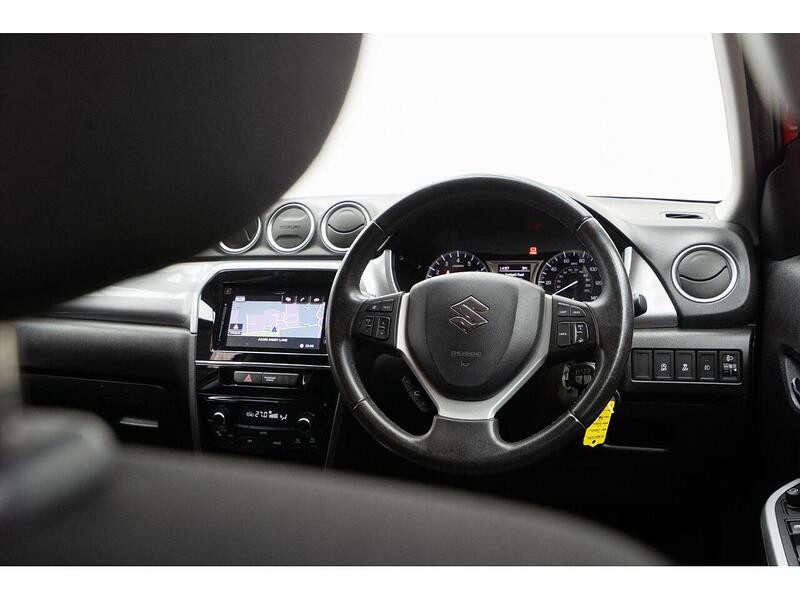 Suzuki Vitara 1.6 SZ-T Euro 6 (s/s) 5dr SUV Manual Petrol - U683