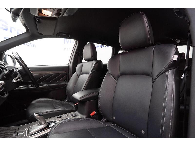 Mitsubishi Outlander 2.4h TwinMotor 13.8kWh Dynamic Safety CVT 4WD Euro 6 (s/s) 5dr - U785