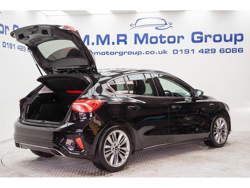 Ford Focus Focus Vignale Hatchback 1 Manual Petrol - U855