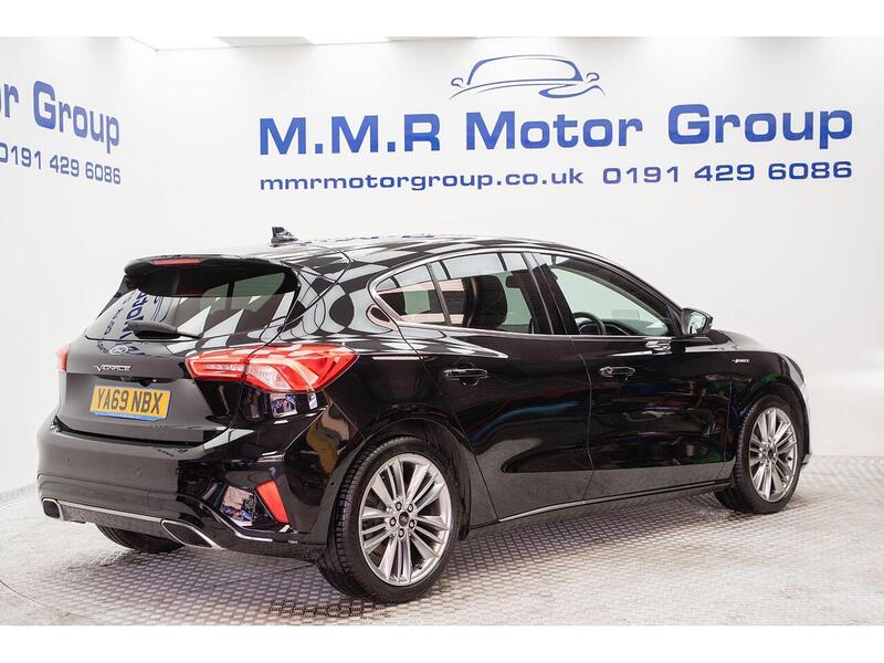 Ford Focus Focus Vignale Hatchback 1 Manual Petrol - U855