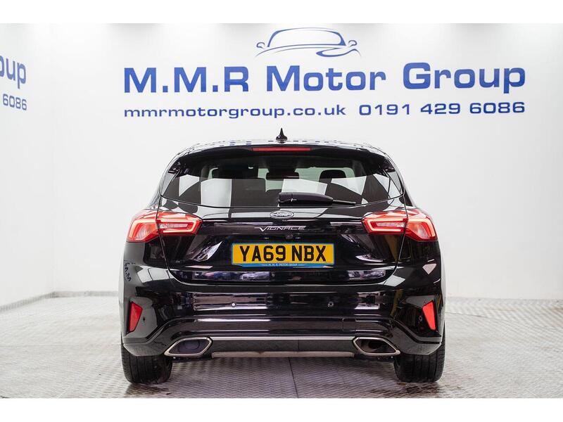 Ford Focus Focus Vignale Hatchback 1 Manual Petrol - U855