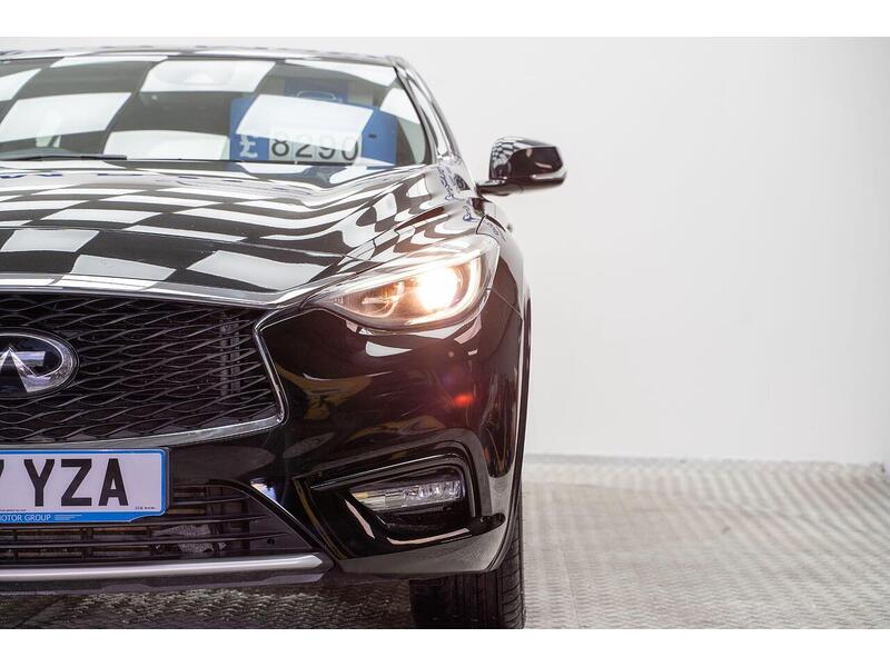 Infiniti Q30 Q30 Business Executive Hatchback 1 Manual Diesel - U864