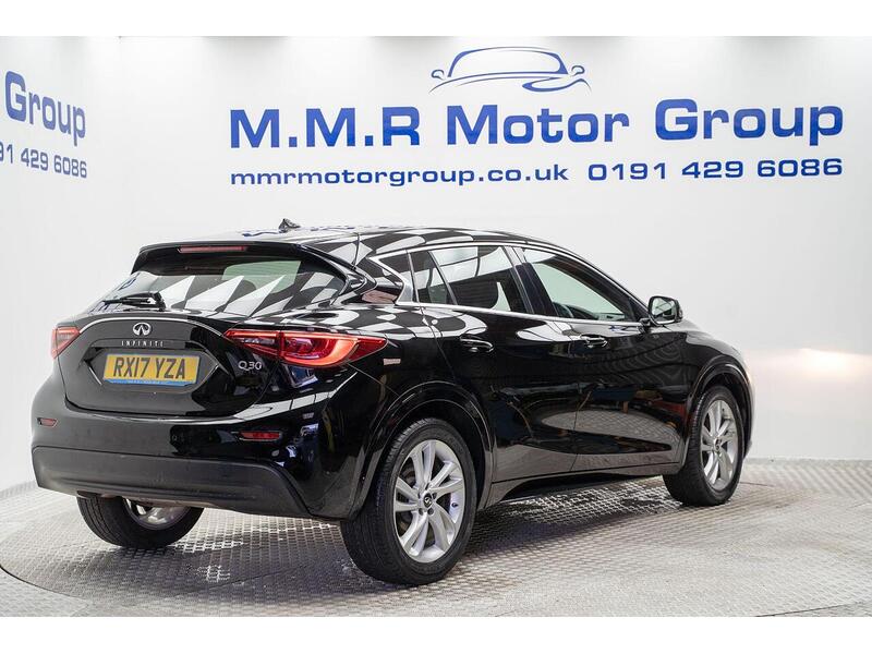 Infiniti Q30 Q30 Business Executive Hatchback 1 Manual Diesel - U864