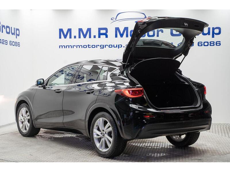 Infiniti Q30 Q30 Business Executive Hatchback 1 Manual Diesel - U864
