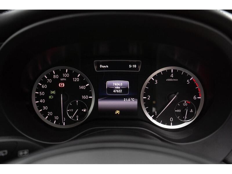 Infiniti Q30 Q30 Business Executive Hatchback 1 Manual Diesel - U864