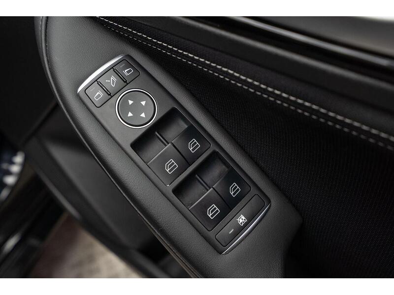 Infiniti Q30 Q30 Business Executive Hatchback 1 Manual Diesel - U864