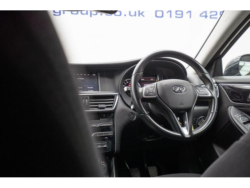 Infiniti Q30 Q30 Business Executive Hatchback 1 Manual Diesel - U864