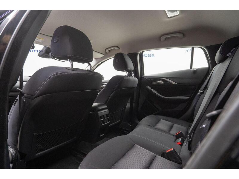 Infiniti Q30 Q30 Business Executive Hatchback 1 Manual Diesel - U864