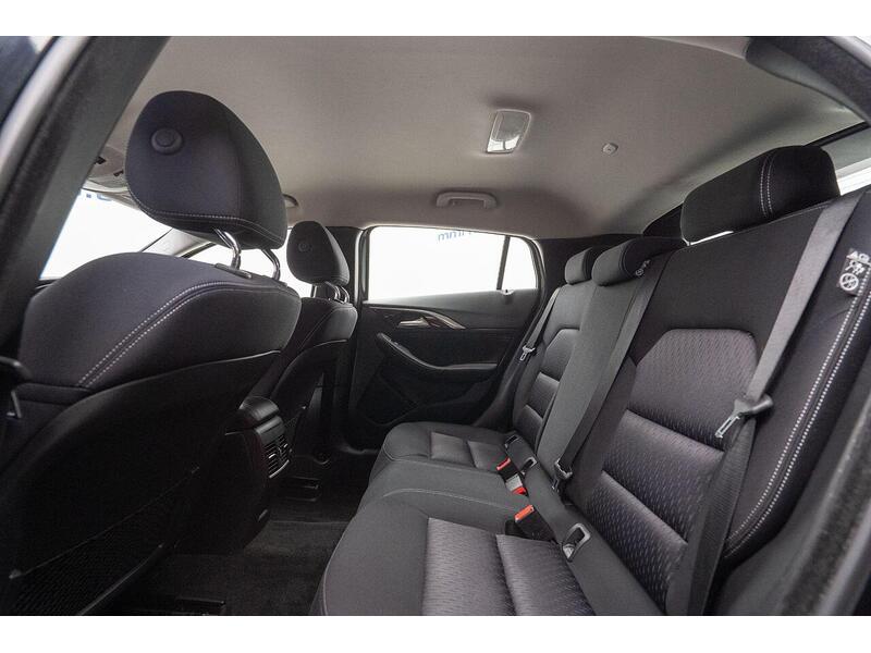 Infiniti Q30 Q30 Business Executive Hatchback 1 Manual Diesel - U864