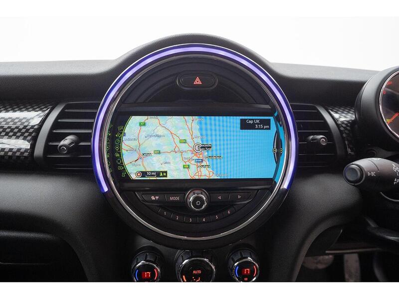 MINI Hatch Hatch Cooper SD Hatchback 1 Automatic Diesel - U875