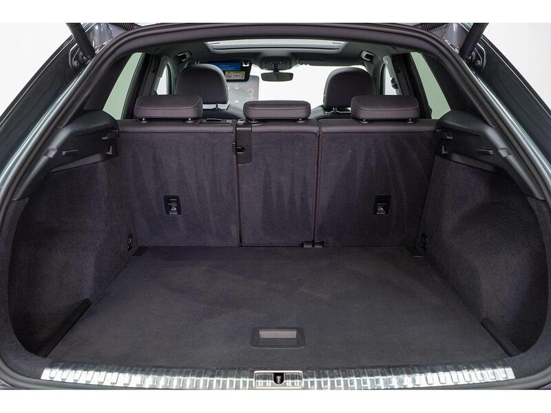 Audi Q3 Q3 S line SUV 1 Manual Petrol - U876