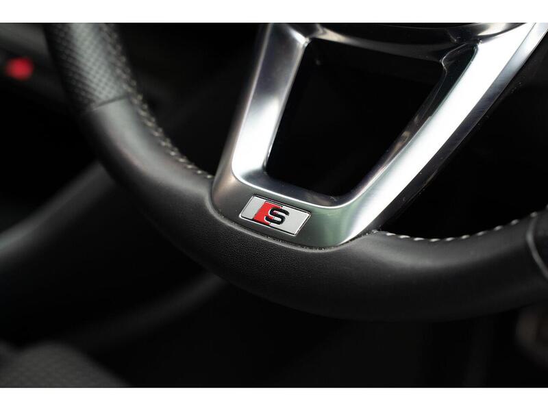 Audi Q3 Q3 S line SUV 1 Manual Petrol - U876