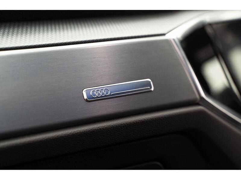 Audi Q3 Q3 S line SUV 1 Manual Petrol - U876