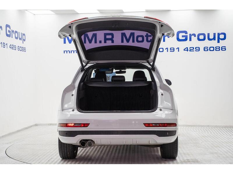 Audi Q3 1.4 TFSI CoD S line Edition Euro 6 (s/s) 5dr - U915