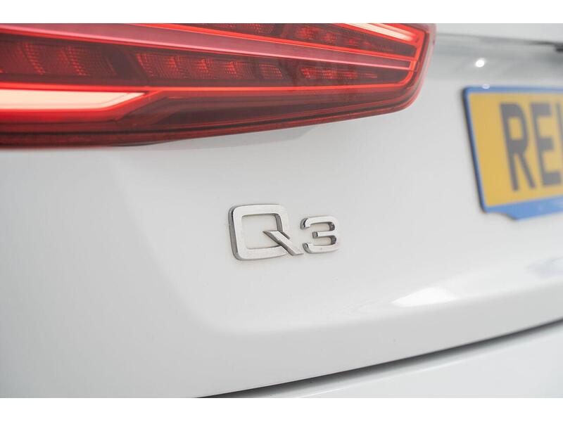 Audi Q3 1.4 TFSI CoD S line Edition Euro 6 (s/s) 5dr - U915