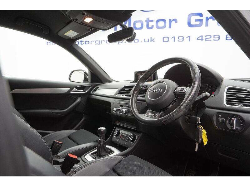 Audi Q3 1.4 TFSI CoD S line Edition Euro 6 (s/s) 5dr - U915