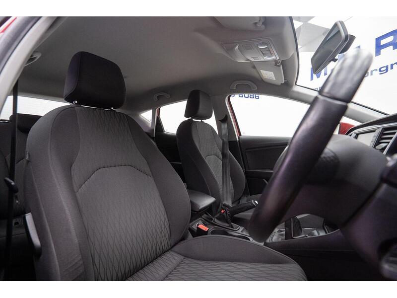 SEAT Leon 1.6 TDI SE Euro 6 (s/s) 5dr - U968