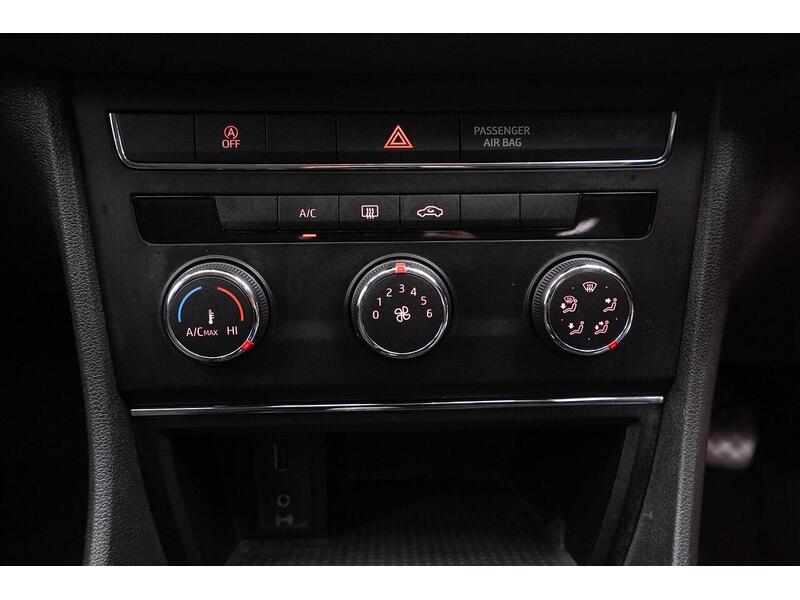 SEAT Leon 1.6 TDI SE Euro 6 (s/s) 5dr - U968