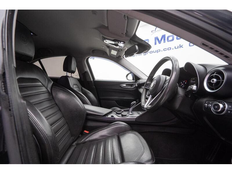 Alfa Romeo Giulia 2.2 TD Speciale Auto Euro 6 (s/s) 4dr - U970