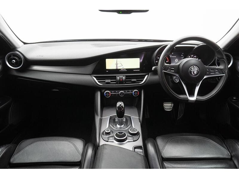 Alfa Romeo Giulia 2.2 TD Speciale Auto Euro 6 (s/s) 4dr - U970