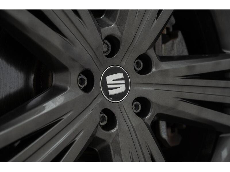 SEAT Tarraco Tarraco XCELLENCE First Edition Plus SUV 1 Automatic Petrol - U980