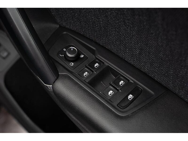 SEAT Tarraco Tarraco XCELLENCE First Edition Plus SUV 1 Automatic Petrol - U980