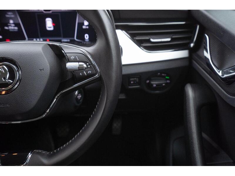 Skoda Kamiq 1.0 TSI SE L Euro 6 (s/s) 5dr - U989