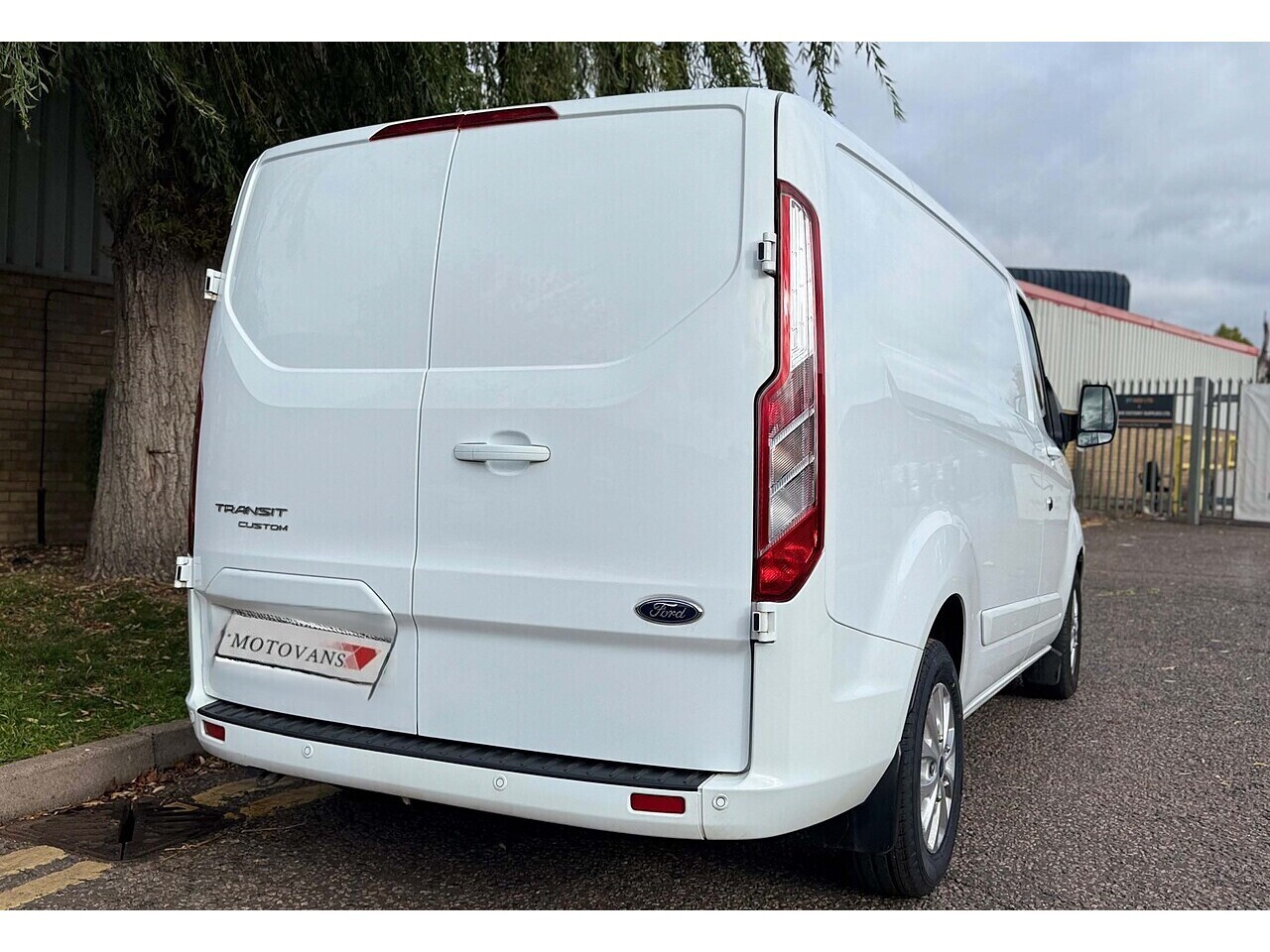 FORD TRANSIT CUSTOM 2.0 300 ECOBLUE LIMITED PANEL VAN 5DR DIESEL MANUAL L1 H1 EURO...