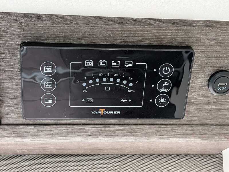 VanTourer 600D VT 600D- Automatic with Pop-top! - N35