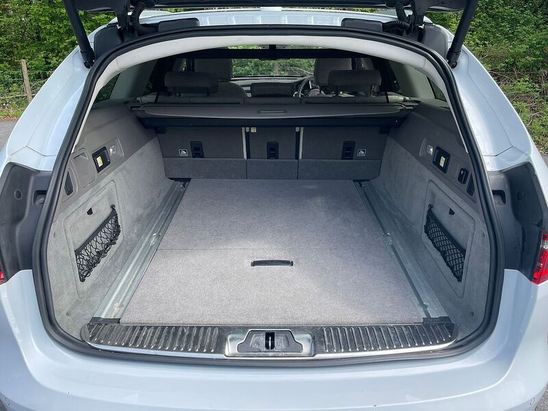 Jaguar XF 2.0d Portfolio Sportbrake 5dr Diesel Auto AWD Euro 6 (s/s) (240 ps) - U10563