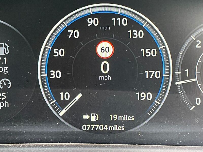 Jaguar XF 2.0d Portfolio Sportbrake 5dr Diesel Auto AWD Euro 6 (s/s) (240 ps) - U10563