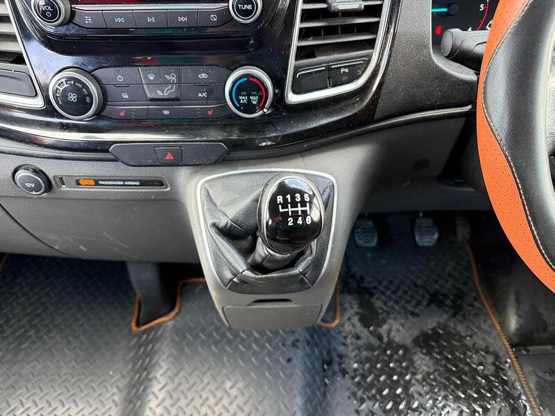 Ford Transit Custom Transit Custom 2.0 EcoBlue Manual L2 H1 Euro 6 - U10576