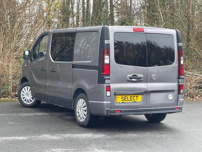 Vauxhall Vivaro Vivaro 1.6 CDTi 2700 Sportive - Crafty Otter Campers Conversion - U10584