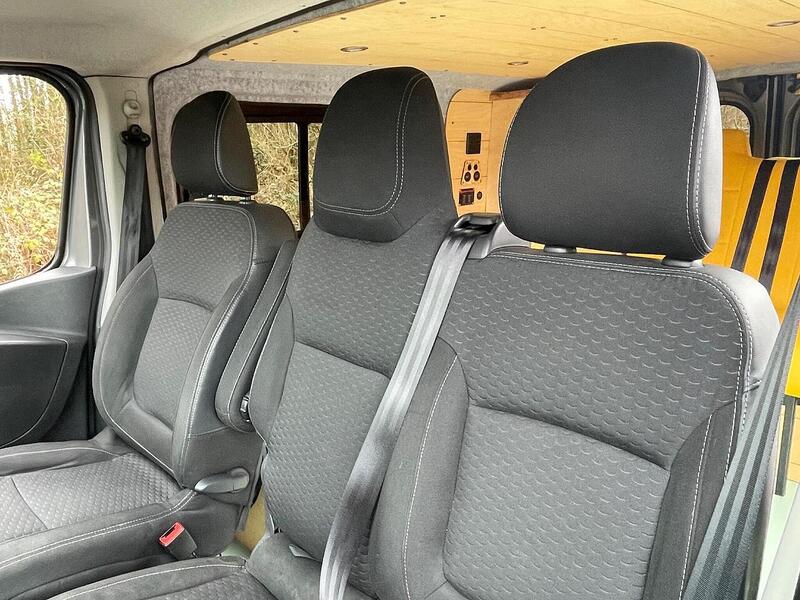Vauxhall Vivaro Vivaro 1.6 CDTi 2700 Sportive - Crafty Otter Campers Conversion - U10584