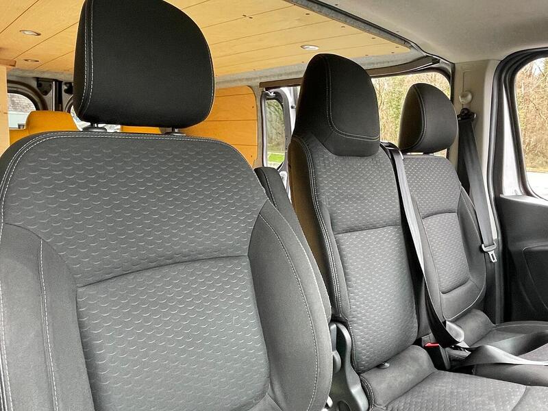 Vauxhall Vivaro Vivaro 1.6 CDTi 2700 Sportive - Crafty Otter Campers Conversion - U10584