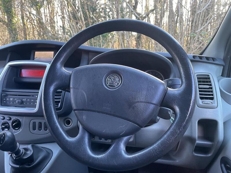 Vauxhall Vivaro Vivaro 2.0 2900 CDTi Sportive Crew Van 5dr Diesel Manual FWD L1 (195 g/km, 113 bhp) - U10587