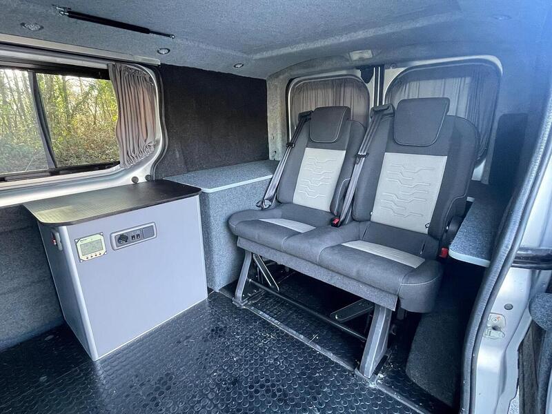 Vauxhall Vivaro Vivaro 2.0 2900 CDTi Sportive Crew Van 5dr Diesel Manual FWD L1 (195 g/km, 113 bhp) - U10587
