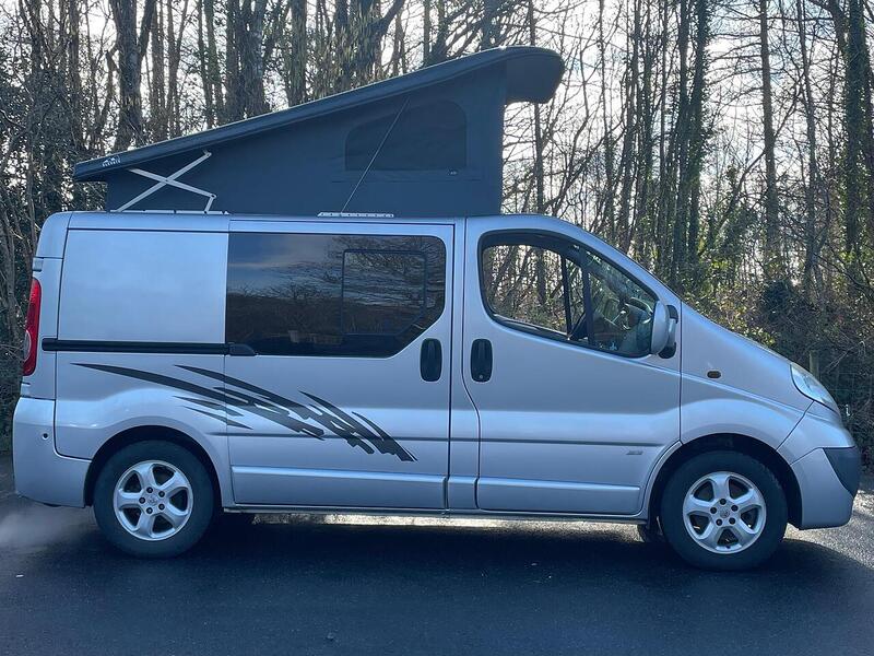 Vauxhall Vivaro Vivaro 2.0 2900 CDTi Sportive Crew Van 5dr Diesel Manual FWD L1 (195 g/km, 113 bhp) - U10587